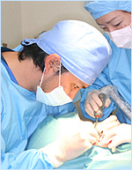 歯科医師　青井良太（麻布十番ペリオ・インプラントセンター所長）　歯周病・インプラント担当